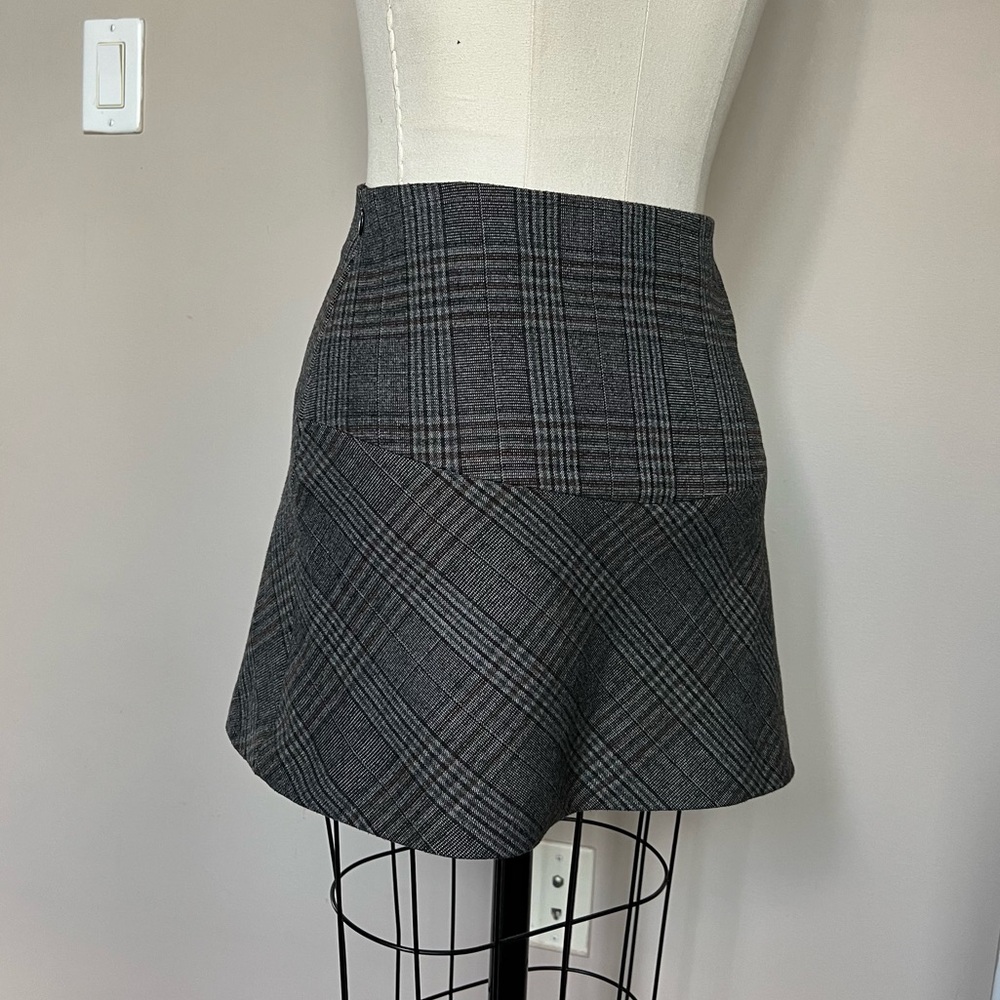 Paid Mini Skirt - Picture 3 of 6